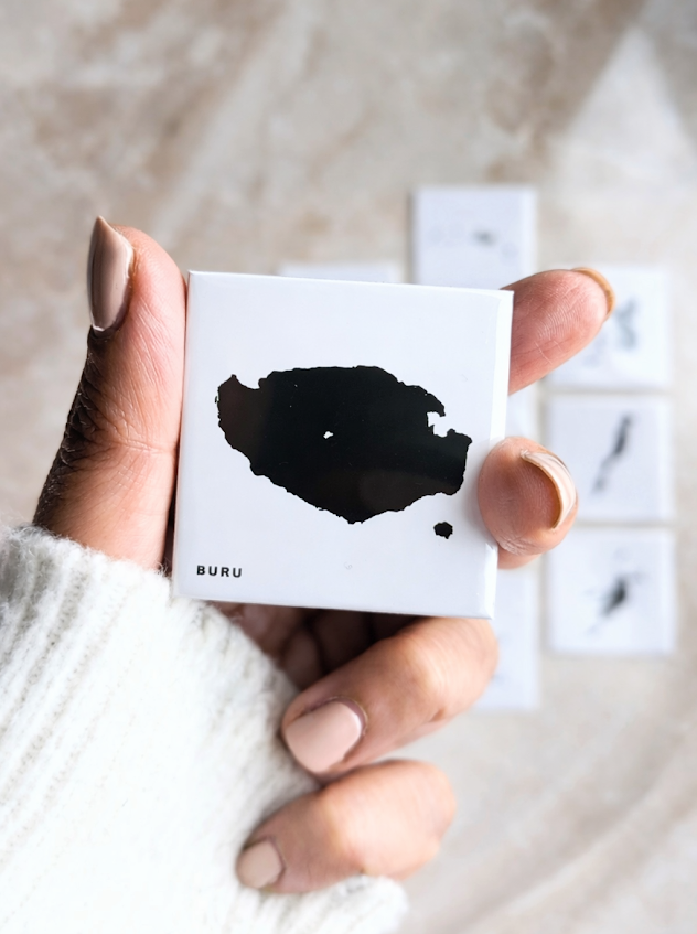 • NIEUW • BURU || 1x Island Magneet 50x50 mm