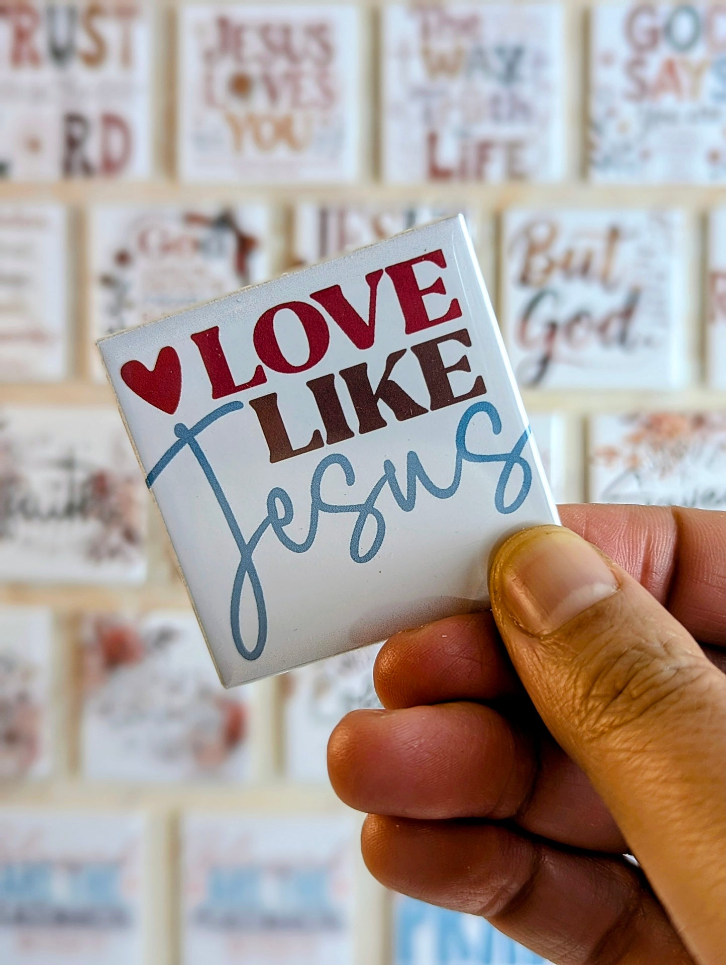 Love like Jesus 50x50mm