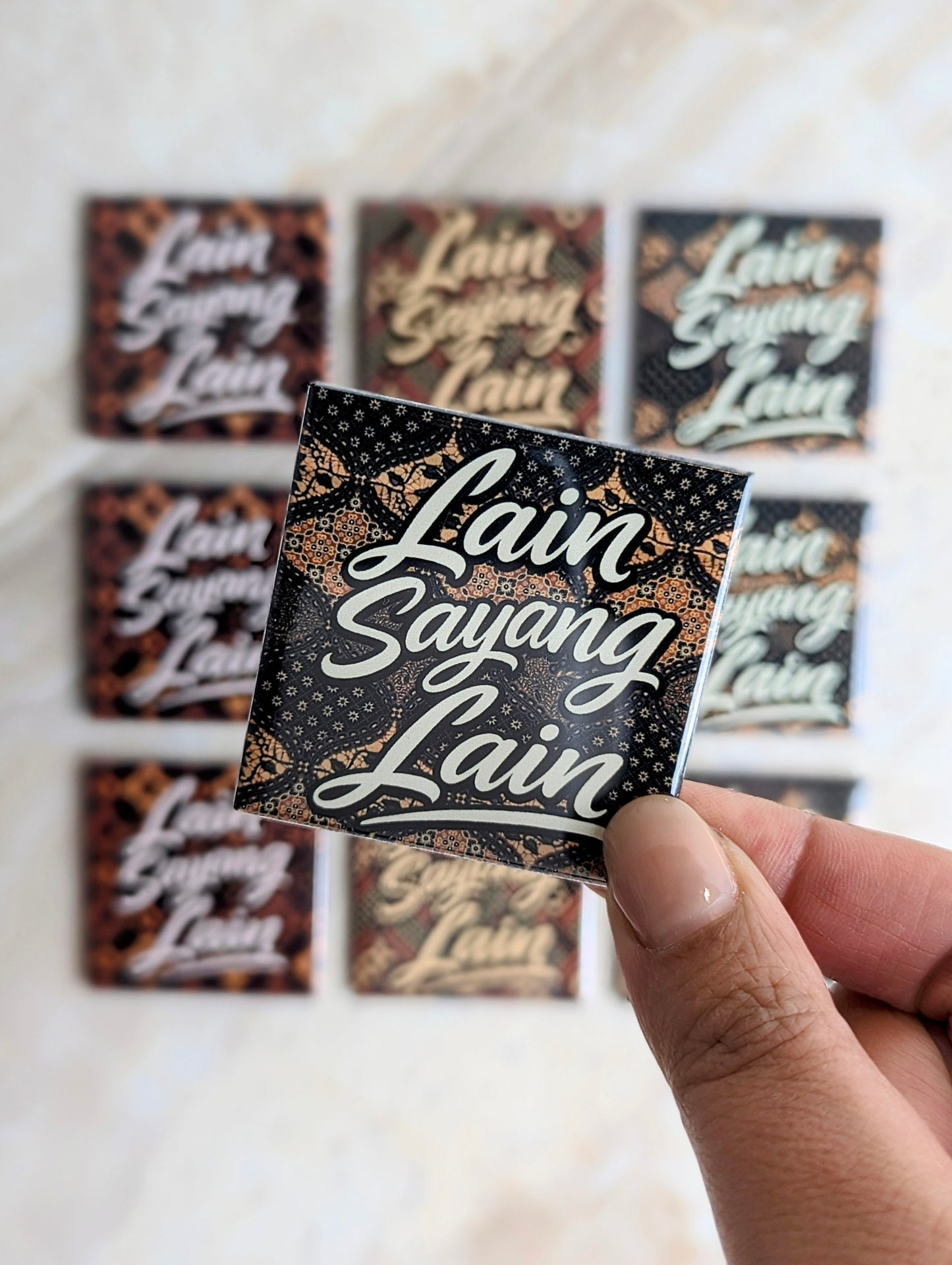 3. Lain Sayang Lain